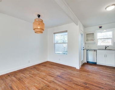 3739 Almazan Drive - Photo Thumbnail 7
