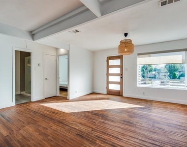 3739 Almazan Drive - Photo Thumbnail 5