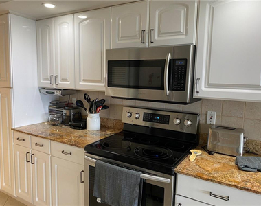 5100 N Ocean Boulevard - Photo Thumbnail 14