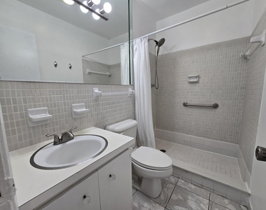 5840 Ne 22nd Way - Photo Thumbnail 5