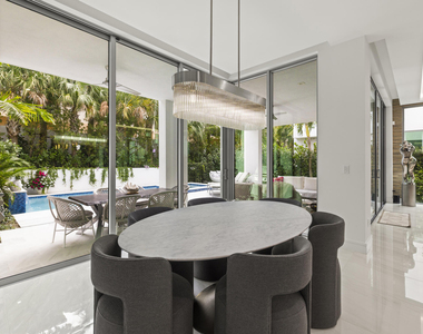 402 Ocean One Lane - Photo Thumbnail 10