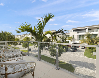 402 Ocean One Lane - Photo Thumbnail 22