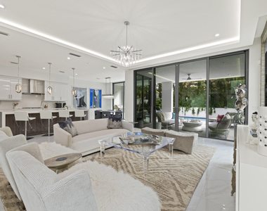 402 Ocean One Lane - Photo Thumbnail 5