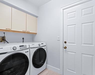 2442 Windsor Way Court - Photo Thumbnail 35