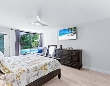 2442 Windsor Way Court - Photo Thumbnail 18