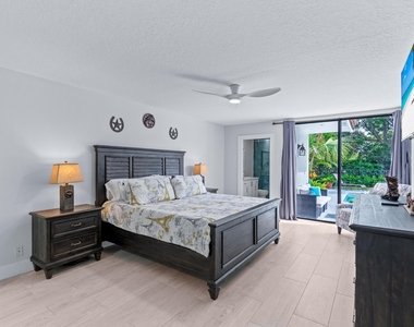 2442 Windsor Way Court - Photo Thumbnail 17