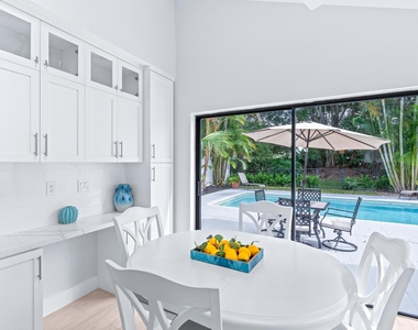 2442 Windsor Way Court - Photo Thumbnail 13