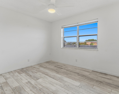 9233 Sw 8th Street - Photo Thumbnail 24