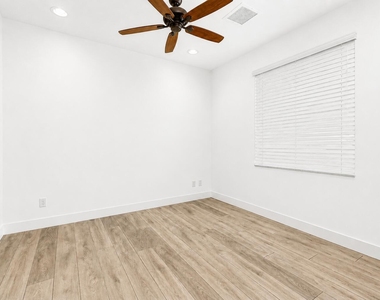 6044 Curie Place - Photo Thumbnail 17