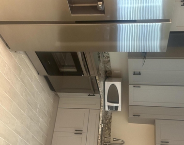 704 N 18th Street - Photo Thumbnail 3