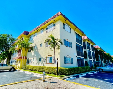 257 S Cypress Road - Photo Thumbnail 36