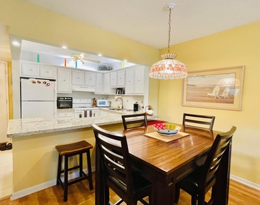257 S Cypress Road - Photo Thumbnail 5