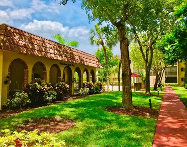 257 S Cypress Road - Photo Thumbnail 21