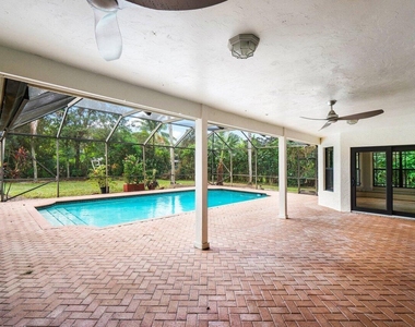 2150 Nw 23rd Way - Photo Thumbnail 27