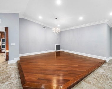 2150 Nw 23rd Way - Photo Thumbnail 8