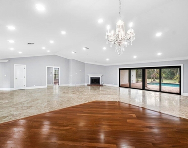 2150 Nw 23rd Way - Photo Thumbnail 9