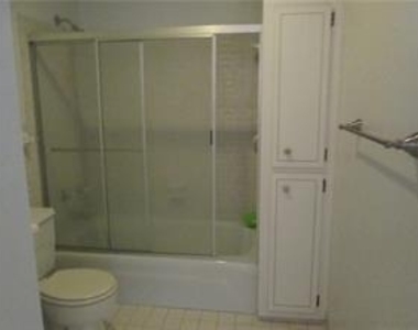 2270 Ne 68th Street - Photo Thumbnail 10