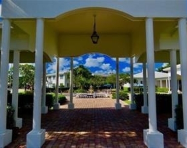 2270 Ne 68th Street - Photo Thumbnail 15