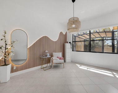 8256 Bradford Way - Photo Thumbnail 23