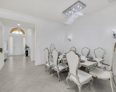 8256 Bradford Way - Photo Thumbnail 12