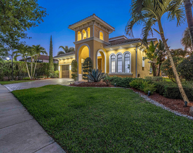 8256 Bradford Way - Photo Thumbnail 3