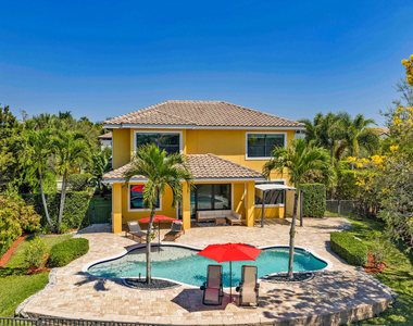 8256 Bradford Way - Photo Thumbnail 2