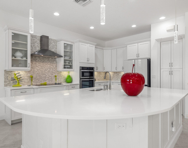8256 Bradford Way - Photo Thumbnail 20
