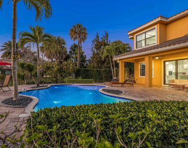 8256 Bradford Way - Photo Thumbnail 59