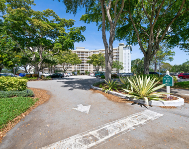 3051 N Course Drive - Photo Thumbnail 1