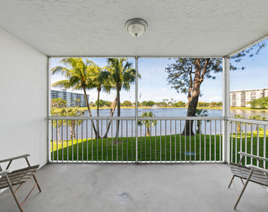 3051 N Course Drive - Photo Thumbnail 4