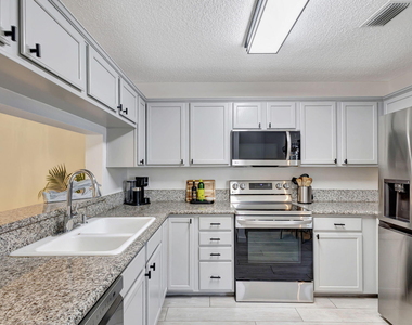 1106 Ocean Dunes Circle - Photo Thumbnail 7