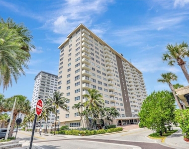 133 N Pompano Beach Boulevard - Photo Thumbnail 4