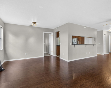 16932 Okeechobee Boulevard - Photo Thumbnail 17