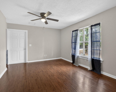 16932 Okeechobee Boulevard - Photo Thumbnail 20