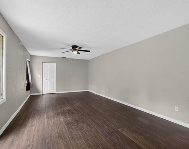 16932 Okeechobee Boulevard - Photo Thumbnail 33