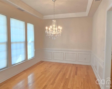 12051 Dunipace Court - Photo Thumbnail 14