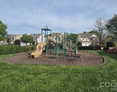 12051 Dunipace Court - Photo Thumbnail 6