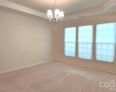 12051 Dunipace Court - Photo Thumbnail 19