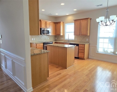 12051 Dunipace Court - Photo Thumbnail 12
