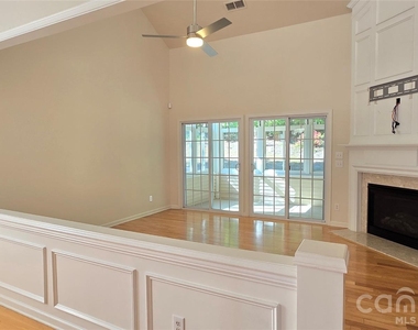 12051 Dunipace Court - Photo Thumbnail 10