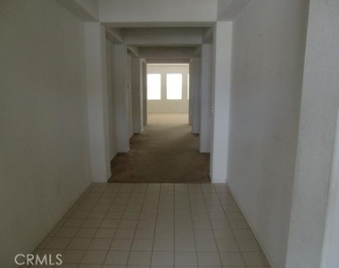 13637 Copper Street - Photo Thumbnail 3
