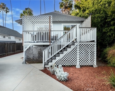 6008 Carlton Way - Photo Thumbnail 24