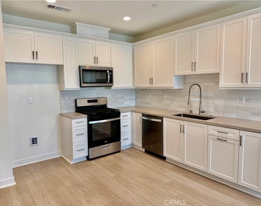 4231 S Hollyhock Paseo - Photo Thumbnail 3