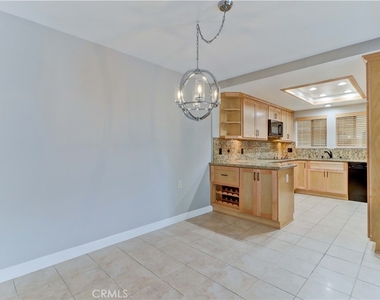 661 Avenida Sevilla - Photo Thumbnail 12