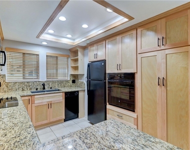661 Avenida Sevilla - Photo Thumbnail 15