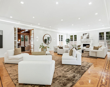 407 Robert Lane - Photo Thumbnail 6