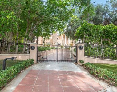 407 Robert Lane - Photo Thumbnail 40