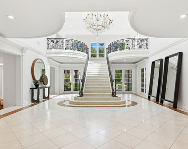 407 Robert Lane - Photo Thumbnail 1