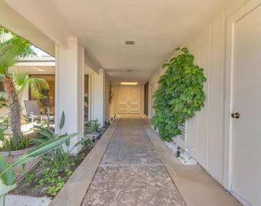 24 Columbia Drive - Photo Thumbnail 12