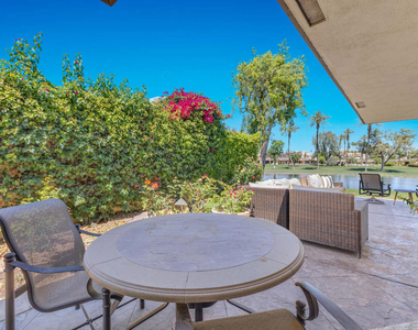 24 Columbia Drive - Photo Thumbnail 9